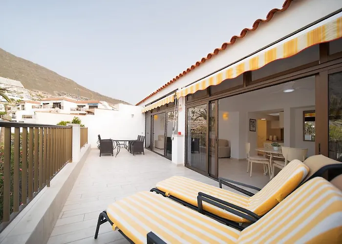 شقة Oasis Bay - Cliffs, Beach, Town Center